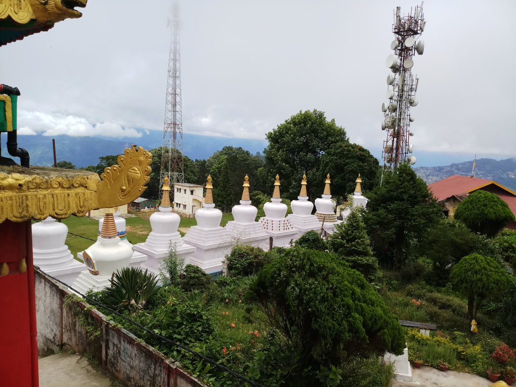 Pic of nine stupa outside the Durpin Monastery